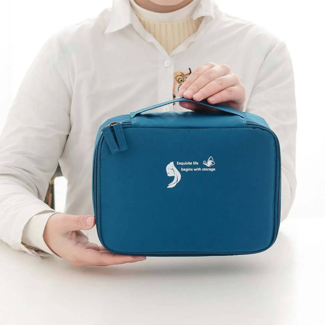 TRAVEL MAKEUP BAG - SATIN - RANDOM COLOUR | Peekaboo Kids Mart